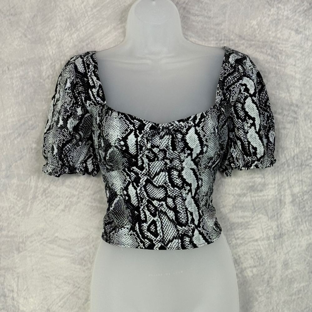 Snakeskin Puff Sleeve babydoll‎ sweethear Crop Top Womens sz L indie goingout